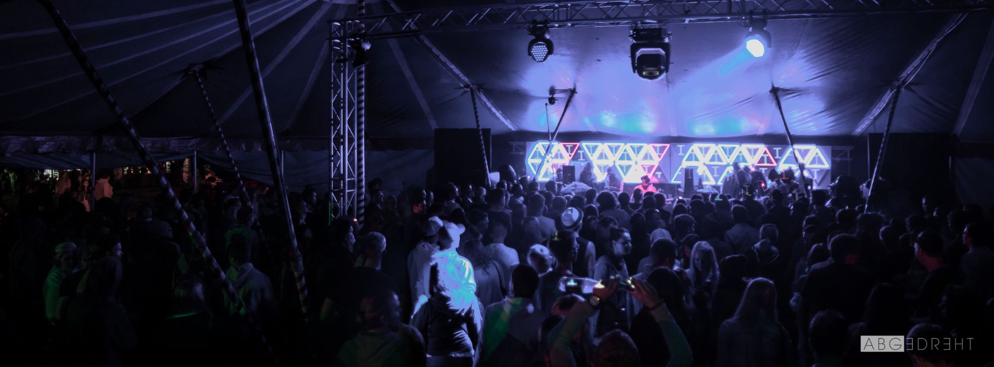 [Group 0] IMG 9342 IMG 9344 2 images